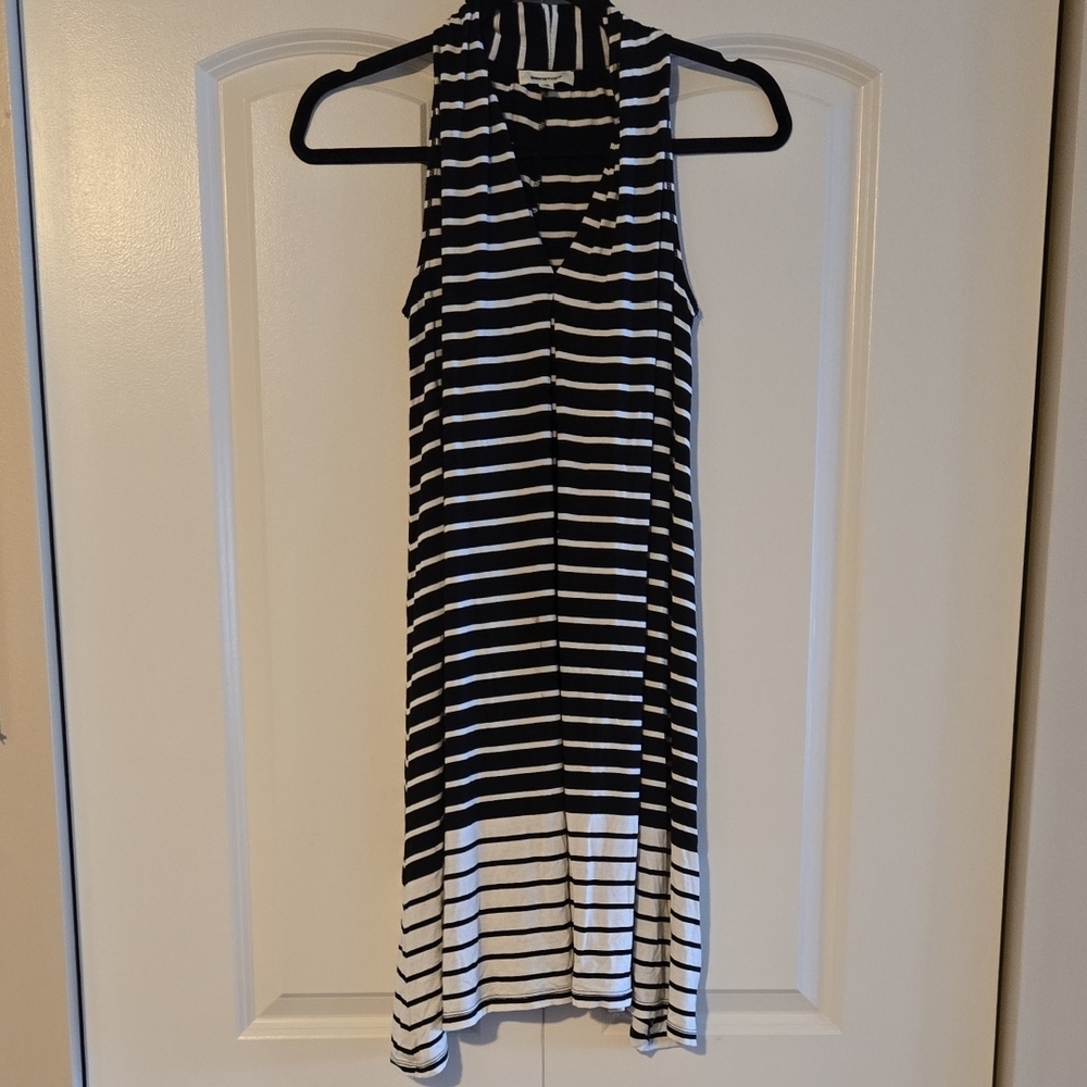 Max Studio Black and White Striped Sleeveless Dress